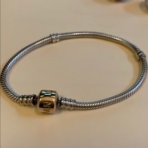 Two toned pandora bracelet 6.7 silver and gold